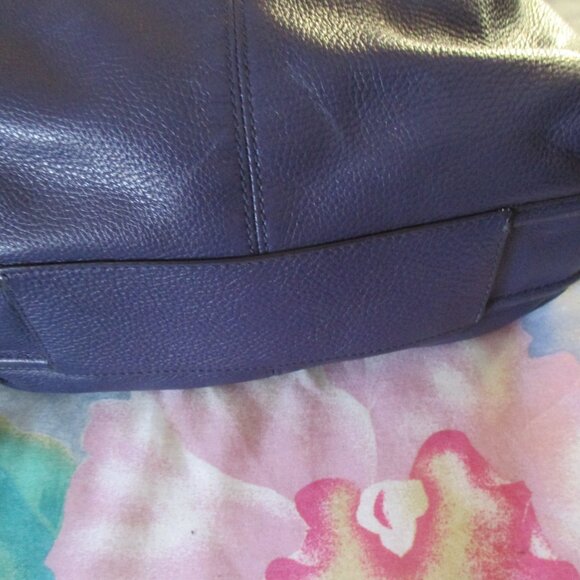 coach purple handbag in great shape 13 x 9" numbered - Picture 4 of 5